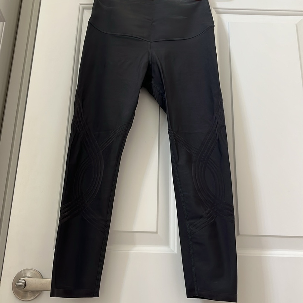 Gray High-Waisted Performance Leggings - Picture 3 of 7
